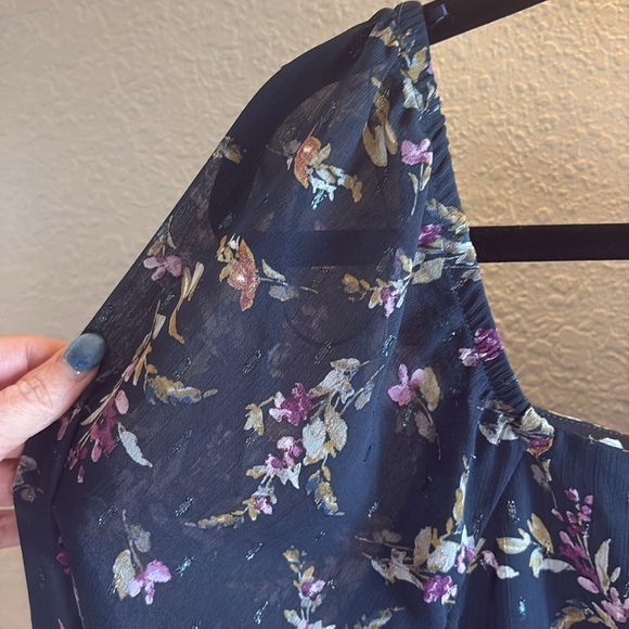 Nine Britton Floral Blouse/ Size medium/ NWT - Picture 7 of 9